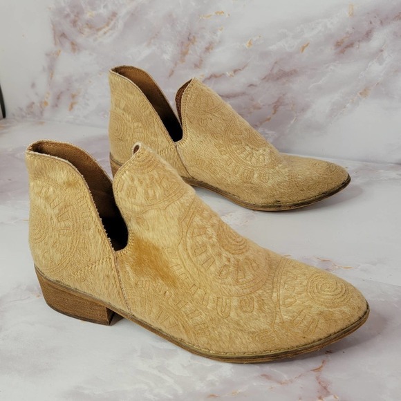 MI.IM Ankle Booties Blonde Hair Round Toe - Picture 2 of 16